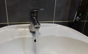 Ulica braće Anđelić u Sremskim Karlovcima bez vode zbog havarije