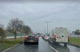 Udes u Ive Andrića: Šta se dešava u saobraćaju u Novom Sadu i okolini