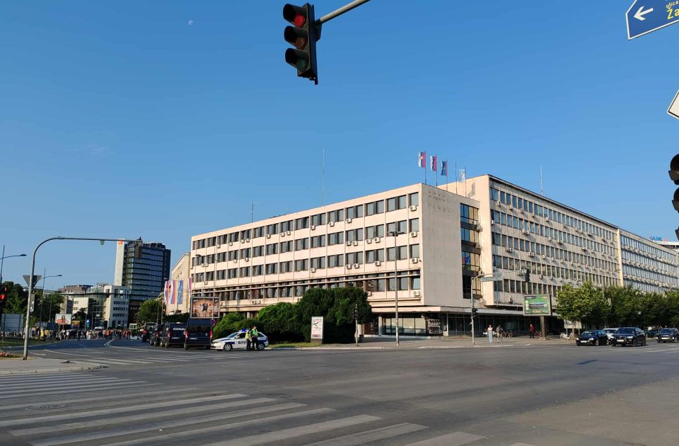 Prevrnut kamion na Iriškom vencu: Šta se dešava u saobraćaju u Novom Sadu