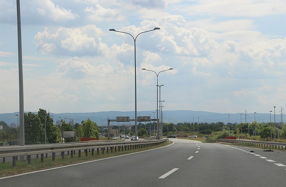 Povremene izmene saobraćaja na autoputu Novi Sad – Beograd od utorka
