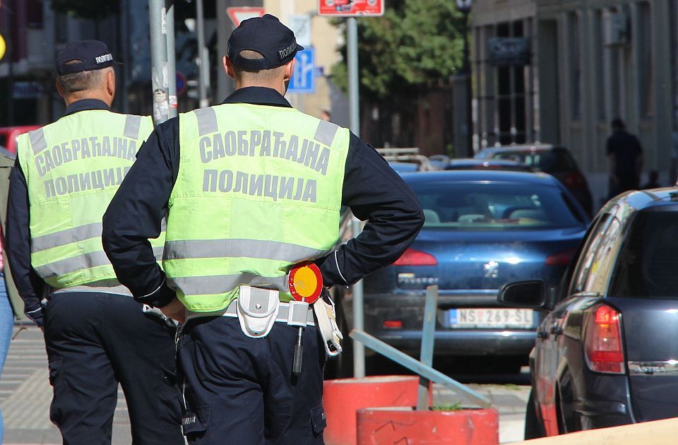Patrola u Maksima Gorkog: Šta se dešava u saobraćaju u Novom Sadu i okolini