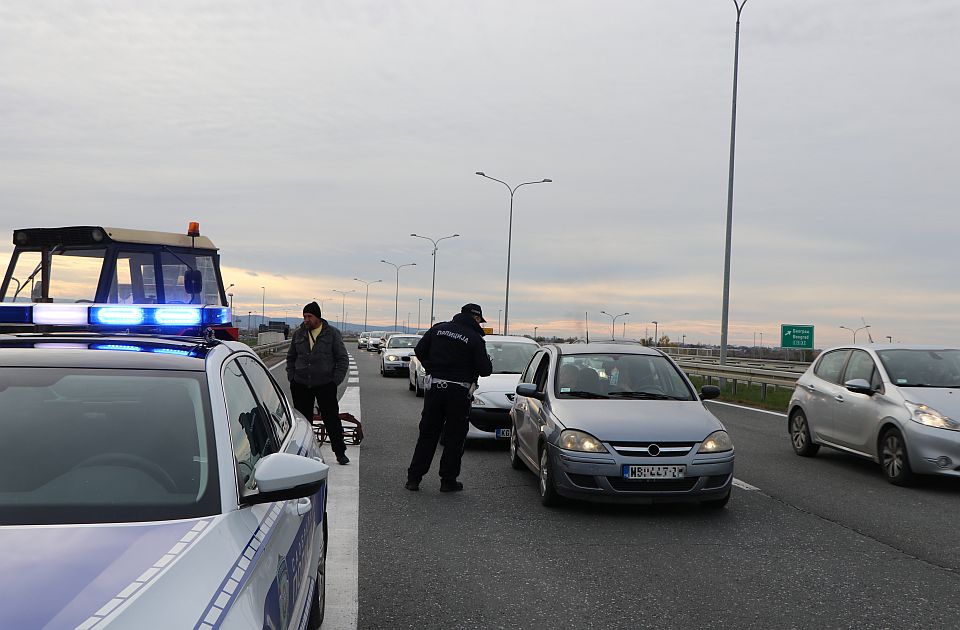 Sudar u Futoškoj ulici ka gradu: Šta se dešava u saobraćaju