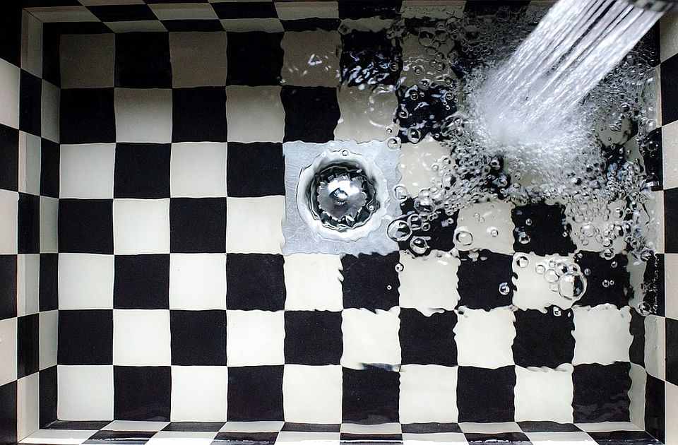 Pojedine ulice u Kaću i Sremskoj Kamenici bez vode zbog havarija