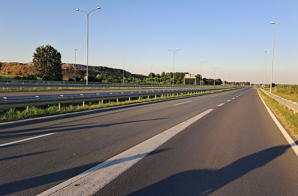 Do subote izmenjen režim saobraćaja na deonici od petlje Novi Sad sever do petlje Inđija