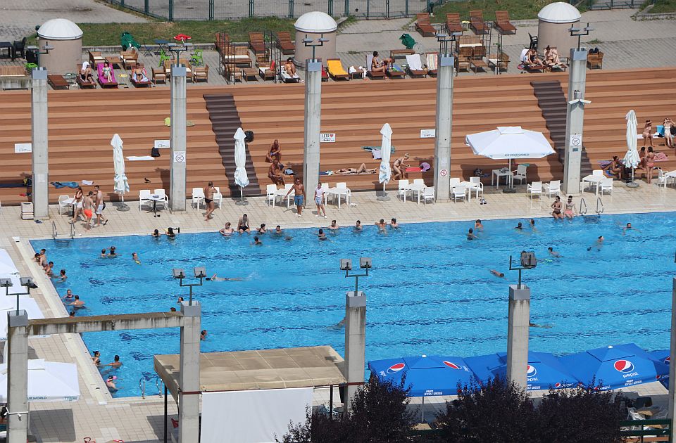 U petak se otvara noćna smena na otvorenom bazenu na Spensu
